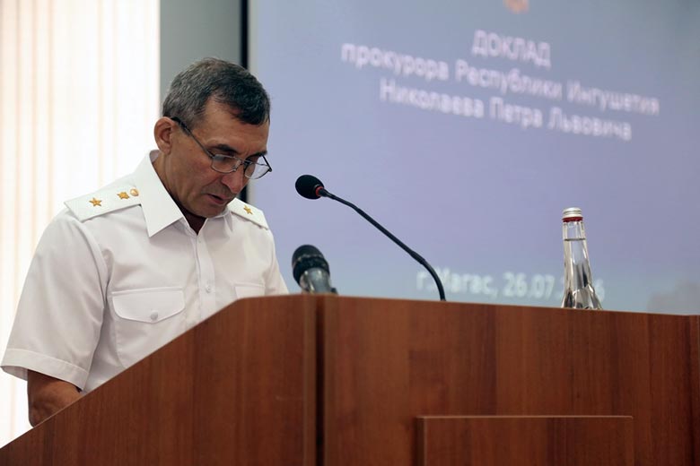 Петр Николаев